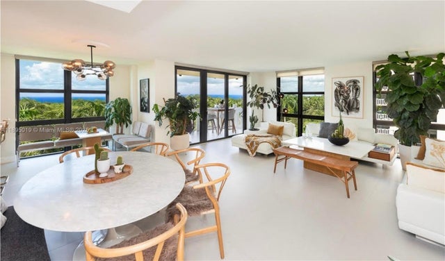 1121 Crandon Blvd D402, Key Biscayne