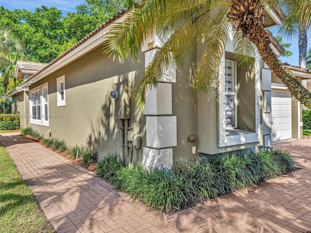 3 of 52 - 4147 Sapphire Ter, Weston, FL