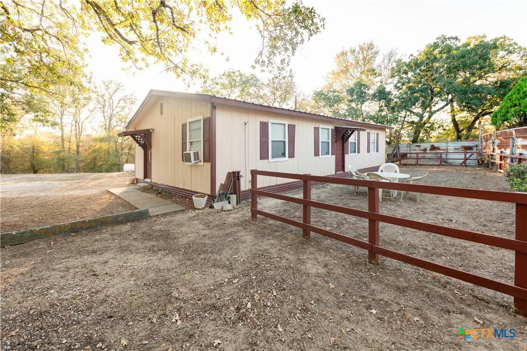 164 Josie Lane, Bastrop