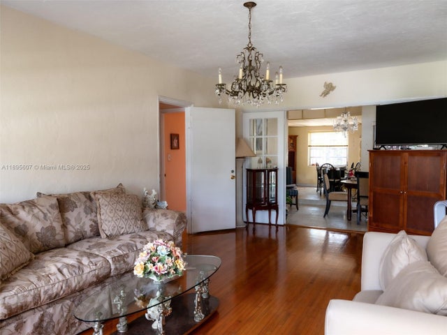 5 of 12 - 1242 Sw 21st Ter, Miami, FL
