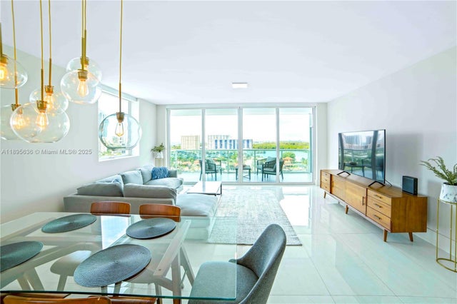 4 of 62 - 400 Sunny Isles Blvd 1408, Sunny Isles Beach, FL