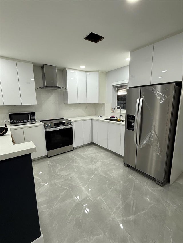 1 of 21 - 18025 Nw 49th Ave, Miami Gardens, FL