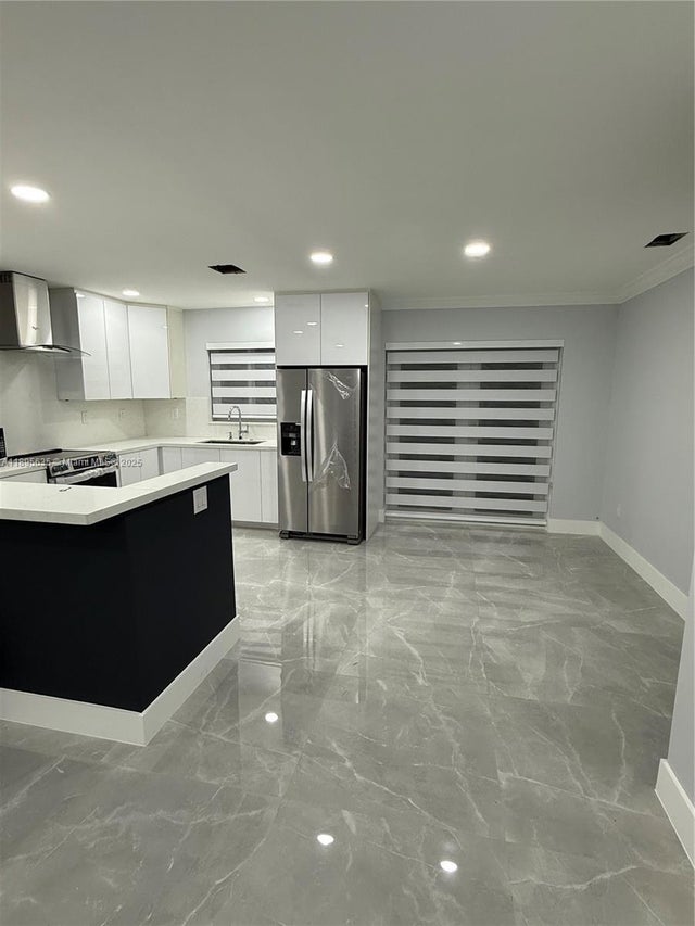 5 of 21 - 18025 Nw 49th Ave, Miami Gardens, FL