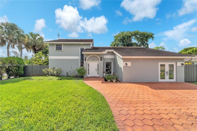 1 of 35 - 9110 S Lake Miramar Cir, Miramar, FL