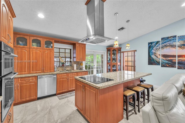 5 of 35 - 9110 S Lake Miramar Cir, Miramar, FL