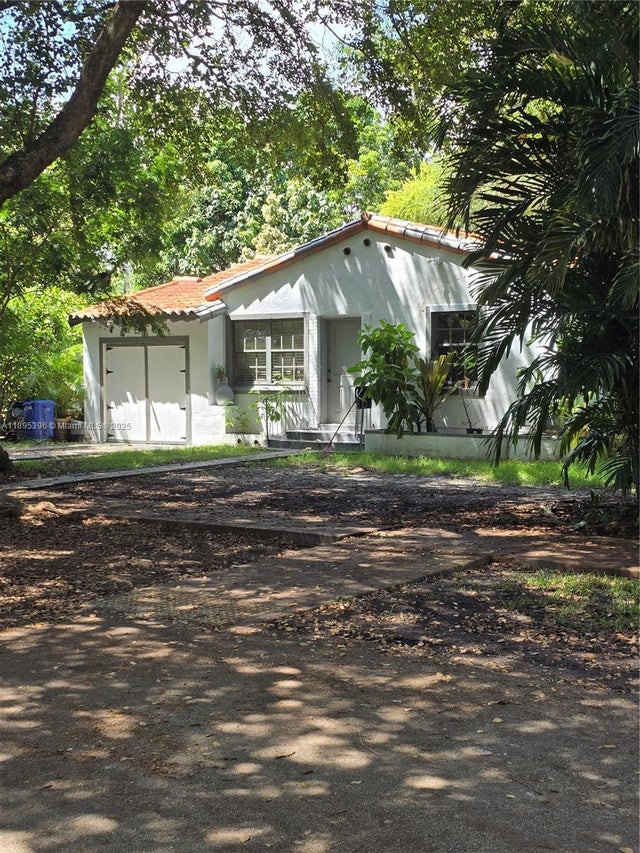 1 of 6 - 103 Romano Ave, Coral Gables, FL