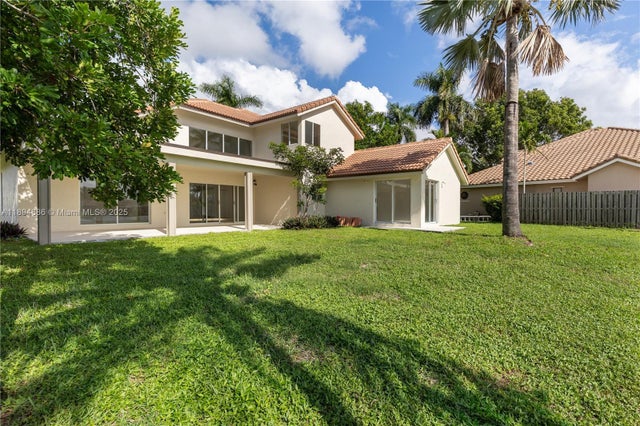 4 of 32 - 1361 Sw 104th Ave, Pembroke Pines, FL