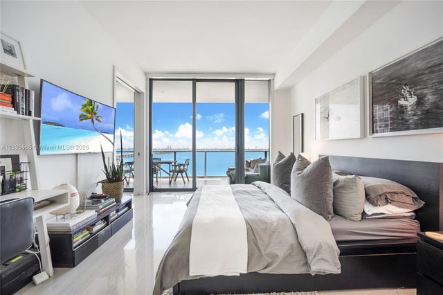 5 of 12 - 480 Ne 31st St 1602, Miami, FL