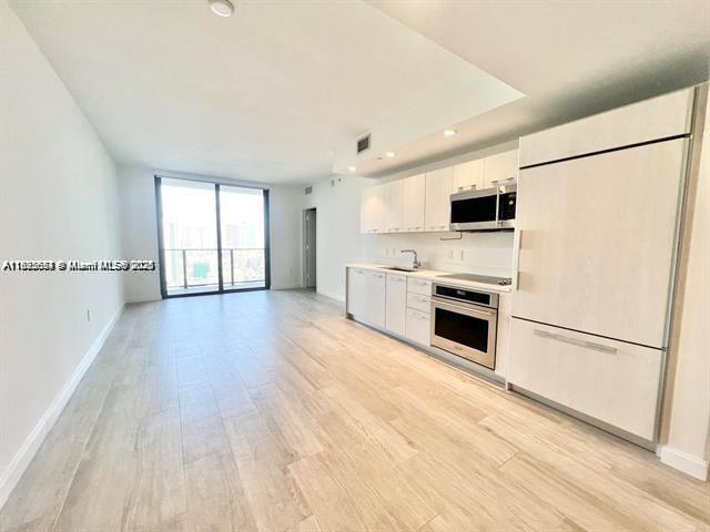 5 of 35 - 45 Sw 9th St 3009, Miami, FL