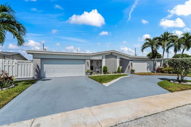 2 of 25 - 9201 Nw 21st Mnr, Sunrise, FL