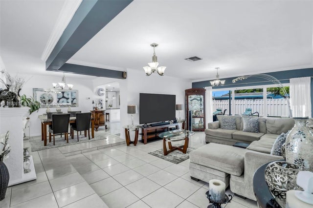 5 of 25 - 9201 Nw 21st Mnr, Sunrise, FL