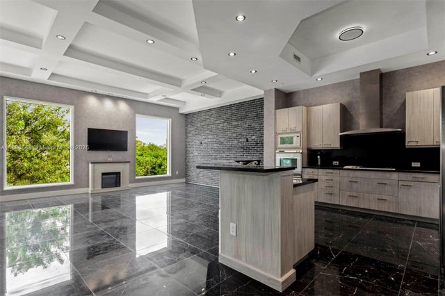 4 of 46 - 6000 Island Blvd 203, Aventura, FL