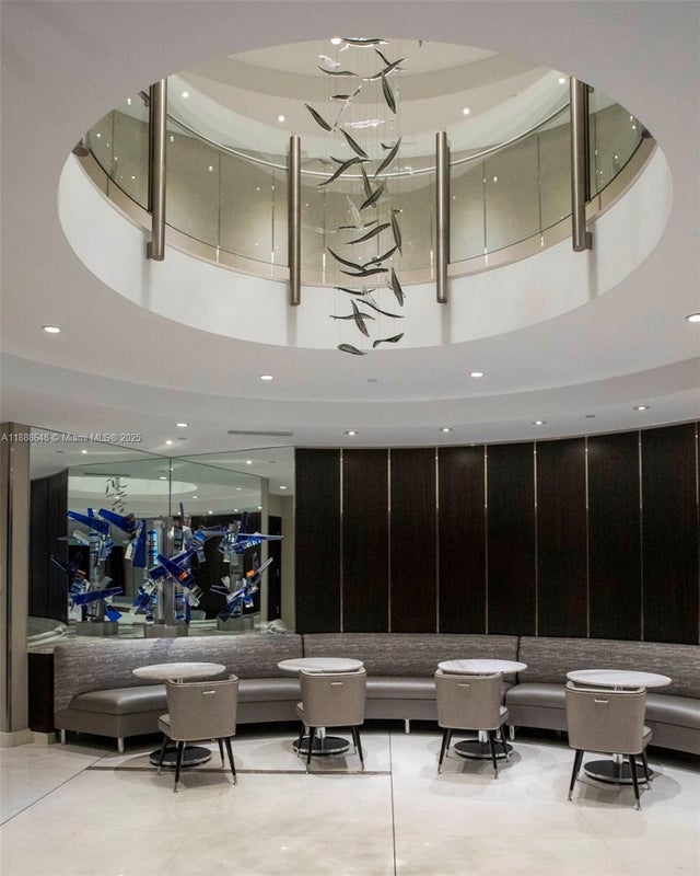 5 of 13 - 6000 Island Blvd 203, Aventura, FL