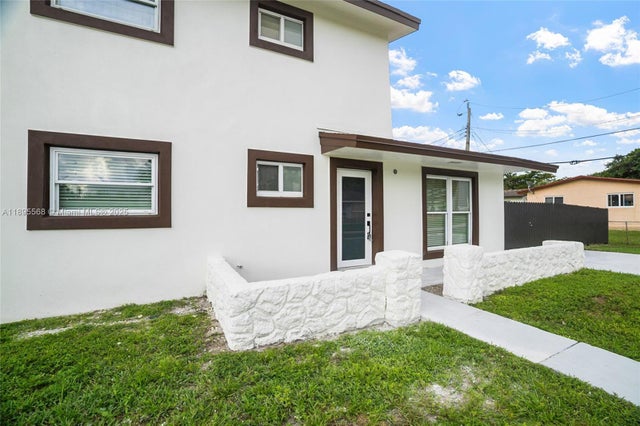 5 of 42 - 301 Sw 12th Ave, Dania Beach, FL