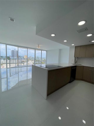 Photo of Listing #A11887661