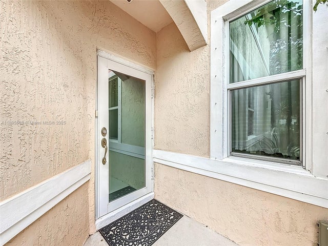 4 of 40 - 15329 Sw 51st St, Davie, FL