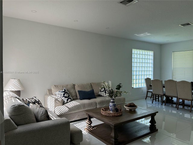 3 of 19 - 16101 Sw 27th St, Miramar, FL