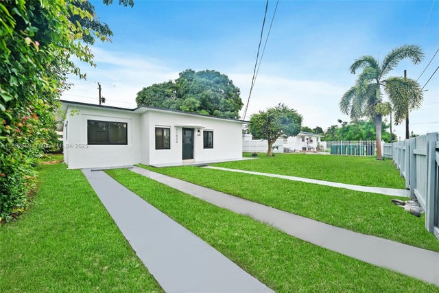 2 of 35 - 11630 Sw 185th St, Miami, FL