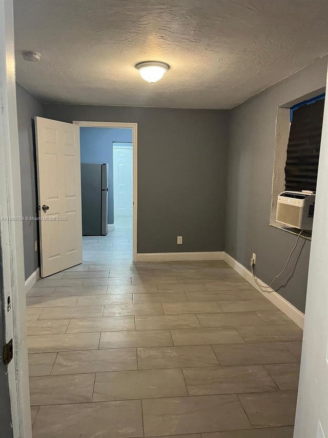 1 of 11 - 1279 Nw 9th Ave, Florida City, FL