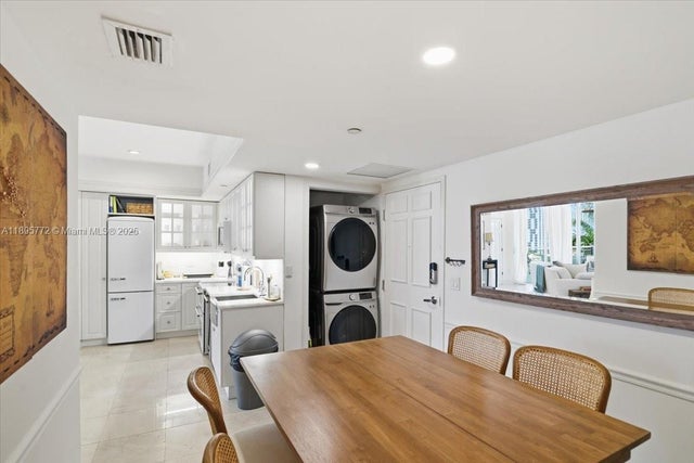 5 of 34 - 350 S Miami Ave 1205, Miami, FL