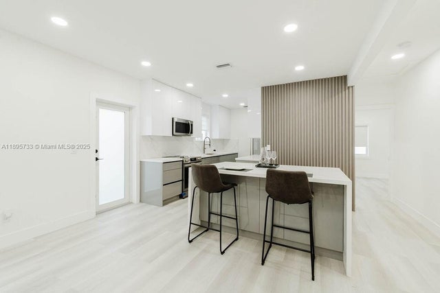 3 of 64 - 2101 Sw 16th Ter, Miami, FL
