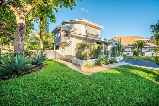 4 of 22 - 8211 Sw 39th Ct, Davie, FL