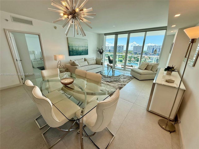 4 of 27 - 400 Sunny Isles Blvd 916, Sunny Isles Beach, FL