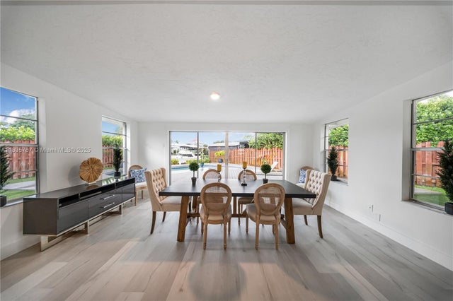 2 of 25 - 2406 Marathon Ln, Fort Lauderdale, FL