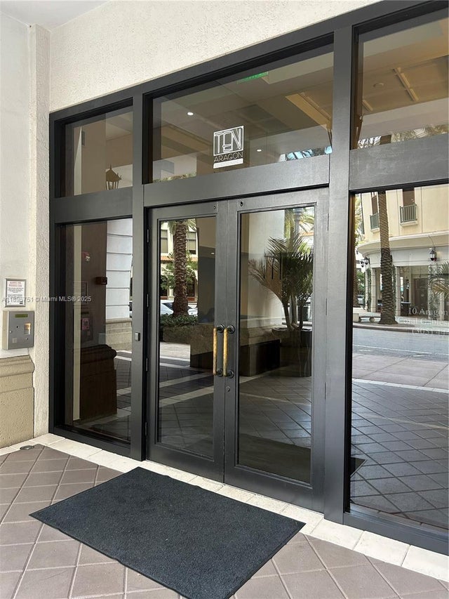 1 of 28 - 10 Aragon Ave 814, Coral Gables, FL