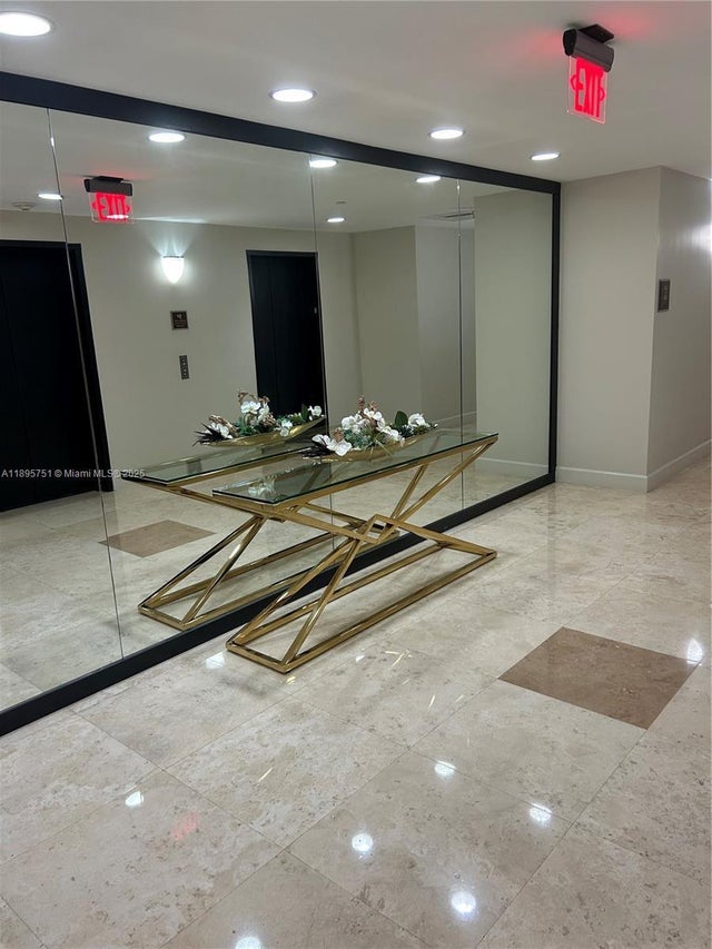 4 of 28 - 10 Aragon Ave 814, Coral Gables, FL