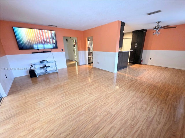 3 of 36 - 21 Ne 161st, Miami, FL