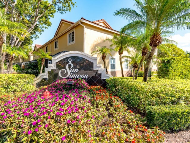1 of 40 - 3738 San Simeon Cir, Weston, FL