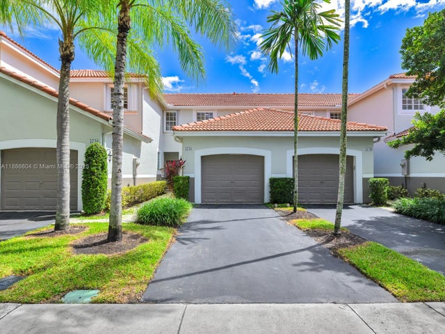 2 of 40 - 3738 San Simeon Cir, Weston, FL