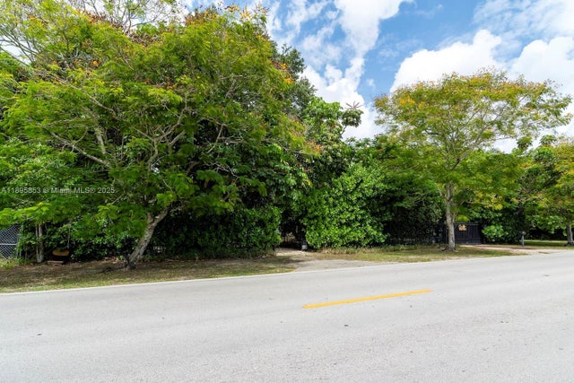 4 of 68 - 14000 N Miami Ave, Miami, FL