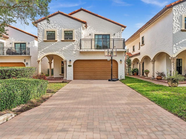 2 of 46 - 2901 Hidden Harbour St, Dania Beach, FL
