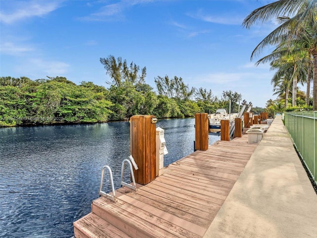 4 of 46 - 2901 Hidden Harbour St, Dania Beach, FL