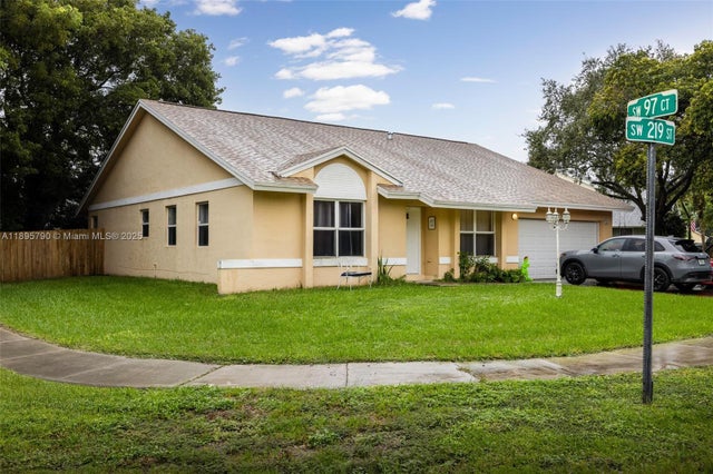 2 of 25 - 9730 Sw 219th St, Cutler Bay, FL