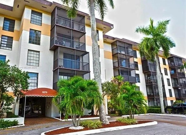 5570 Nw 44th St 312a, Lauderhill