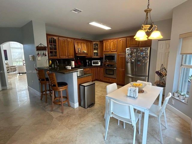 4 of 29 - 11308 Nw 58th Ter, Doral, FL