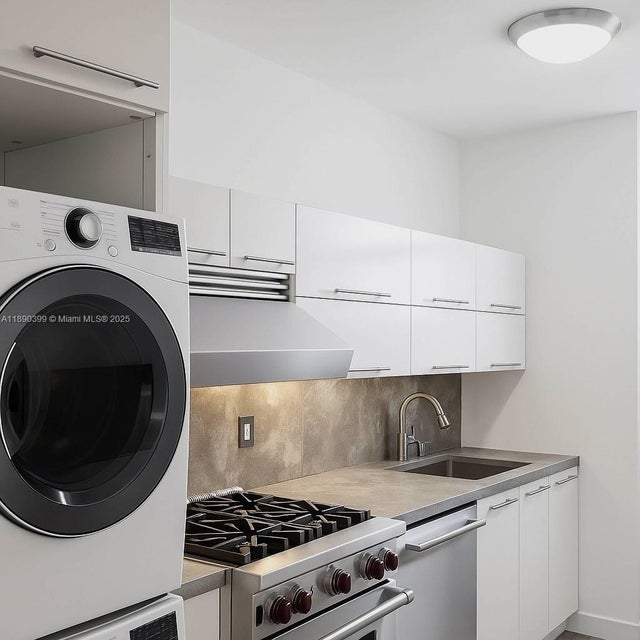 3 of 15 - 1300 Lincoln Rd A301, Miami Beach, FL
