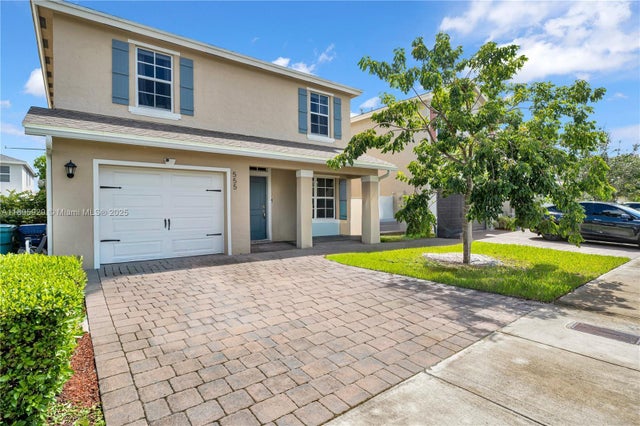 2 of 38 - 555 Ne 6th Ct, Florida City, FL