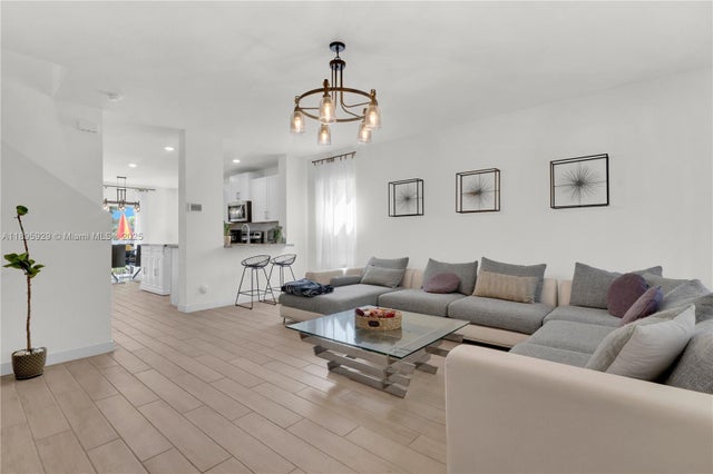3 of 38 - 555 Ne 6th Ct, Florida City, FL
