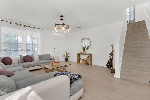 4 of 38 - 555 Ne 6th Ct, Florida City, FL