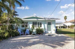 3 of 20 - 251 2nd St, Key Colony, FL