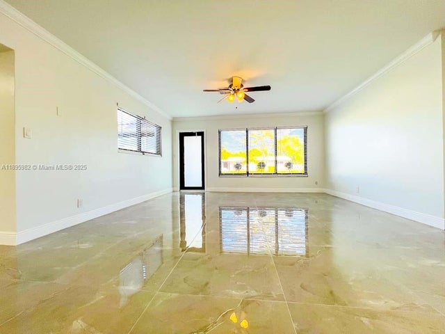 5 of 20 - 3049 Nw 6th Ave, Wilton Manors, FL