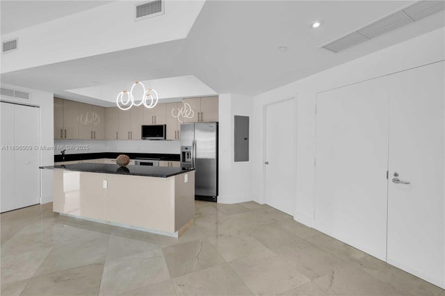 5 of 46 - 3131 Ne 188th St 2-1005, Aventura, FL