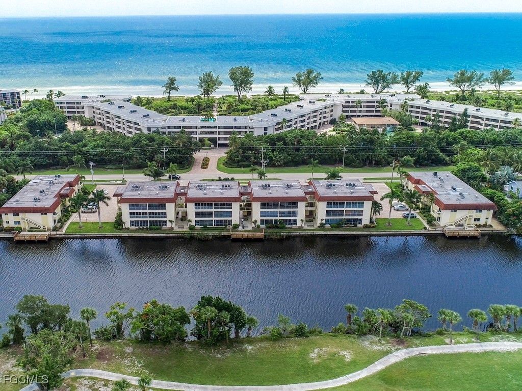 1610 Middle Gulf Dr E-4, Sanibel