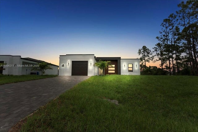 2 of 32 - 731 Colyer St E, Lehigh Acres, FL