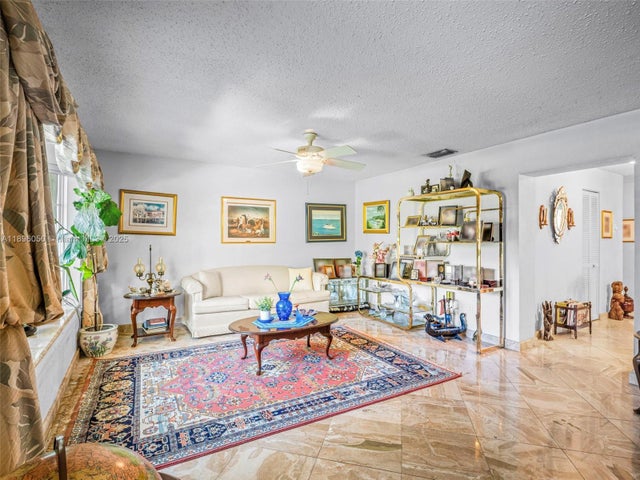 3 of 40 - 8520 Sw 179th St, Palmetto Bay, FL