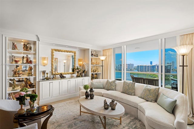 2 of 44 - 6000 Island Blvd 1803, Aventura, FL
